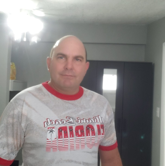 Meet your Posher, Darliens - Picture 1 of 1